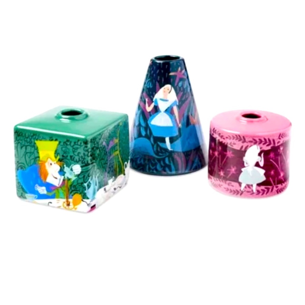 Disney New With Tags Alice in Wonderland Vase 70th Anniversary  Collection Set